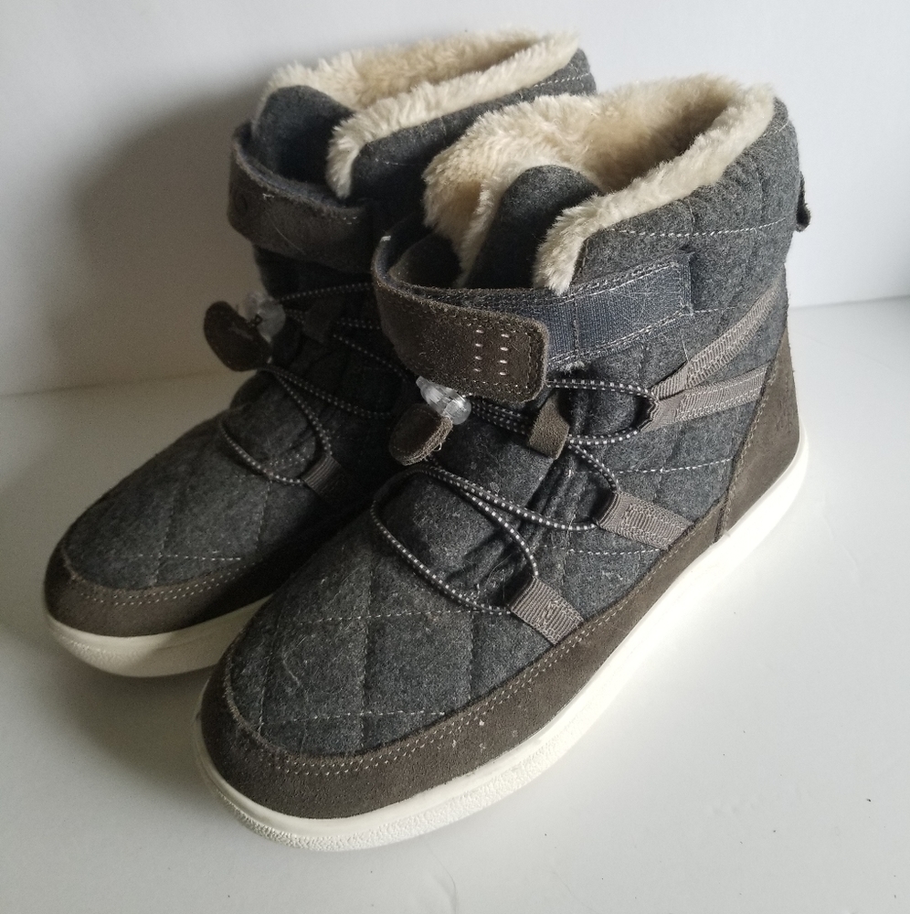 Uovo Kid's winter/snow boot shoes